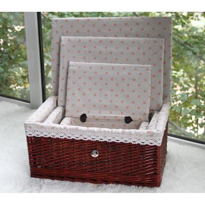 China Cheap Wicker Baskets Viable Factory Direct New Design For Gifts Storage for sale