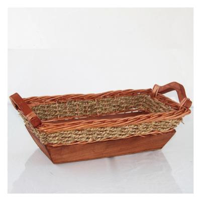 China Factory price viable bottom cheap empty wicker fruit and gift basket with handle for sale