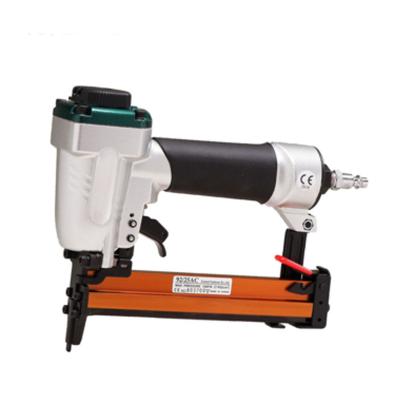 China Furniture Staple Gun for 40 Staple Furniture Staple Gun Tacker Nailer Air Drive Machine Tools for sale