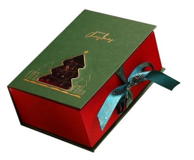 China Recyclable Custom Christmas Gift Boxes With Cardboard Packaging for sale