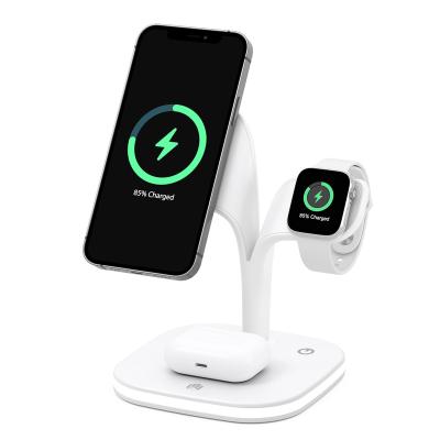 中国 Mobile Phone High Speed ​​Fast Watch Wireless Charger 3 in 1 Wireless Charging Station Phone Wireless Chargers 販売のため