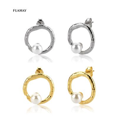 China FUAMAY CLASSIC Luxury Single Circle Freshwater Pearl Earrings Aretes 2022 Pearl Studs Earring For Women for sale