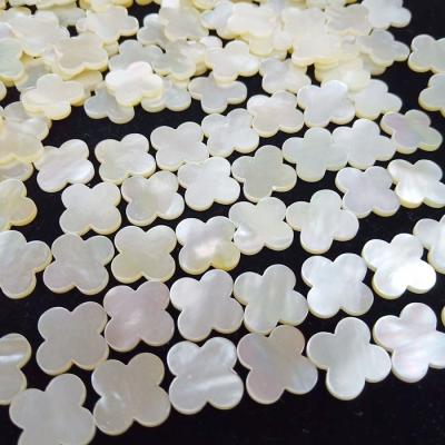 China None YuyingGems High Quality Natural MOP Four Leaf Clover 10-18mm Pearly Leaf for sale