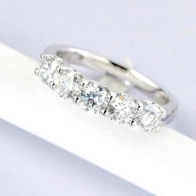 China CLASSIC Luxury Moissanite Ring Fine Jewelry Wedding /Anniversary Clear Color SI Gold 5pcs 0.2ct fi Style 18K Ring for sale