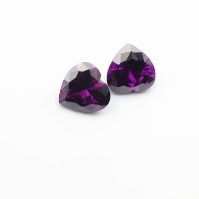 China Jewelry Making Wholesale High Quality CZ Purple Heart Synthetic Zircon Stone Stones Jewelry Cubic Zirconia Gemstones for sale