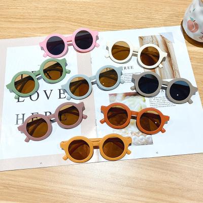 China Fashion Sunglasses Vintage Fashion Unique Retro Colors UV400 Fashionable Round Shaped Children Sunglasses Sun Glasses Baby Boy Girls Sunglasses for sale