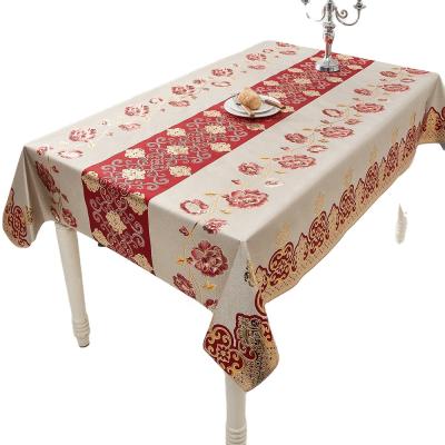 China Quality Price Guaranteed Waterproof Suitable Custom Printed PVC Plastic Gold Tablecloth In Roll 2021 for sale