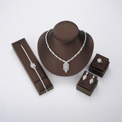 China Dubai Trendy Bridal Luxury Fashion Jewelry Set Geometric Design 4 Pcs JH Silver Plated Brass Jewelry for sale