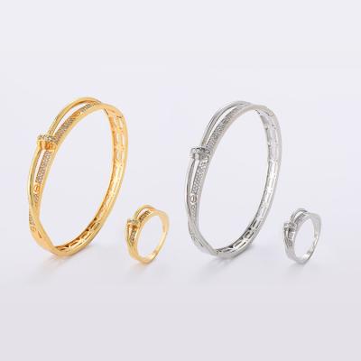 China JH 2022 Wholesale Price Trendy Fashion Jewelry Set Screw Design Engagement Creative Ring Set 18/22K Gold Plated Bracelet Jewelry Set for sale