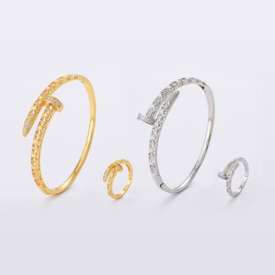 China Latest JH TRENDY Screw Design Bangle Dubai 24K Gold Plated Silver Plated White Zircon Ring And Bangle Jewelry Sets Set for sale