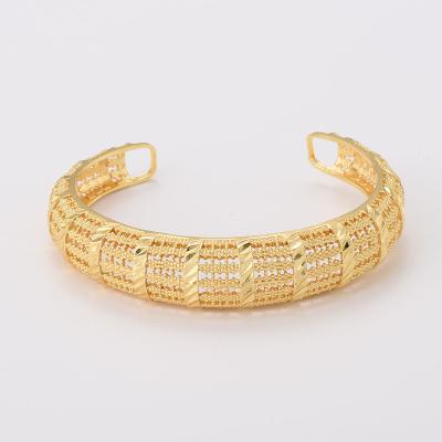 China JH New Design Wedding Jewelry FASHION Bangle Hidden Buckle Bracelets For Ladies Trendy 18K Gold Plated Bracelets for sale