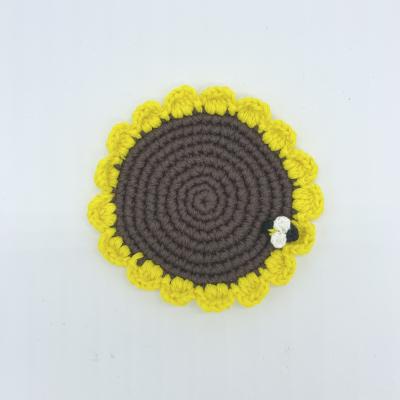 China Sustainable Custom Handmade Knitted Sunflower Flower Cotton Weave Non Slip Cup Coasters Round Cup Pads for sale