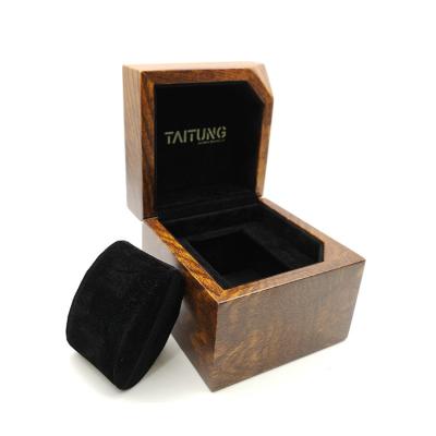 China High Quality Corner Empty Natural Finish Design Wooden Watch Box Timber Watch Box With Pillow for sale