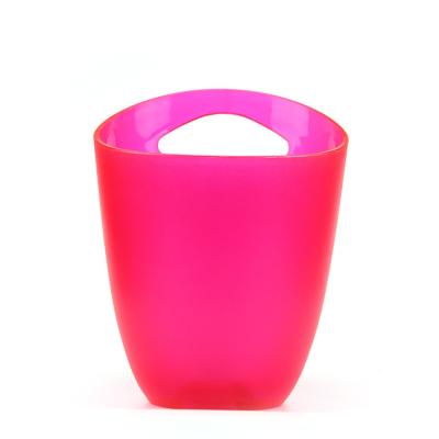 China Sustainable Bar And PS Party Using Beer Saving Clear Plastic Ice Buckets Wholesale for sale