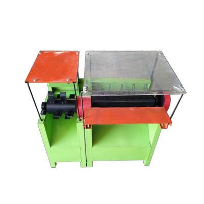 China Leaves Stem Separating Mint Wormwood Leafing And Thresher Stevia Medicinal Material Defoliation And Separator Machine for sale