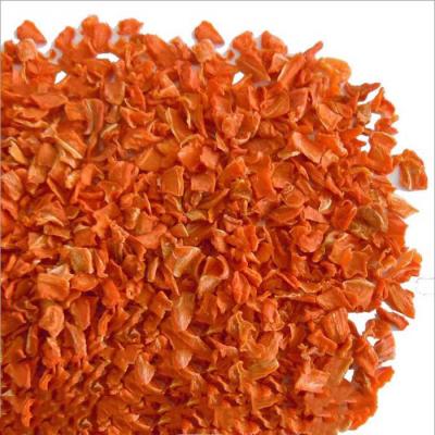 China Nutritious Dried Carrots Bulk Packing Air Dried Carrot Granules for sale