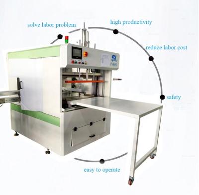 China High Quality Automatic Food PVC Bag Bagger Wrapping Bagging Machine For Pet Empty Plastic Bottle for sale