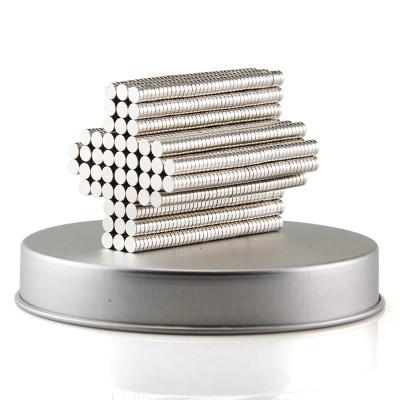 China Super Strong Industrial Magnet Cylinder n52 Magnets Thickness Magnetized Cylinder Neodymium Magnets Cylinder n52 for sale