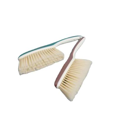 China Durable Long Handle Dust Brush Wooden Bed Broom Cleaning Dust Brush Bed Broom With Handle Solid Wood Cipher Stiffens Plastic Brush for sale