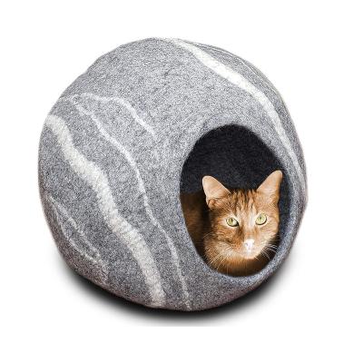 China 2020 Travel Amazon Hot Sale Handmade Warm Felt Cat Bed for sale