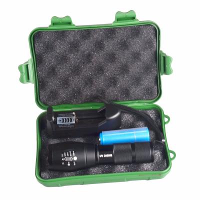 China 2018 Camping Zoom T6 Zoom Flashlight 18650 Riot Flashlight Long Range Flashlight for sale