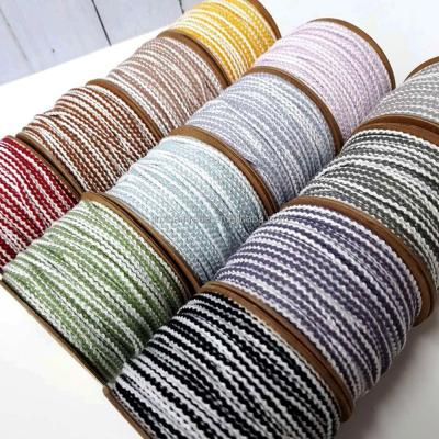 China Viable 15Colors 50yards 3.5MM Custom Wave Pattern Knitted 100% Cotton Crochet Rope For Macrame Bag for sale