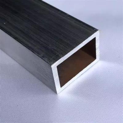 China Aangepaste 3m 6m aluminium buis 1060 1100 geanodiseerde ronde vierkante pijp Te koop