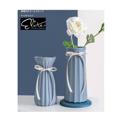 China Gift & New Modern Craft Decor Listing Glass Flower Vases With Color Size Big Flower Pot for sale