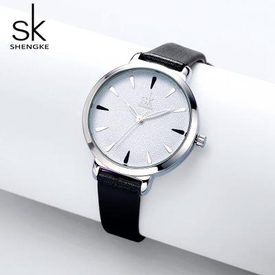 Cina SK Leather Silver Case Luminous Pointer Watch Pearl Surface Fashion Quartz Watch New Series Casual Dress Girls Wrist Watch K8019 in vendita