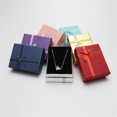 China Disposable Customized Colorful Paper Necklace Cardboard Packaging Jewelry Box for sale