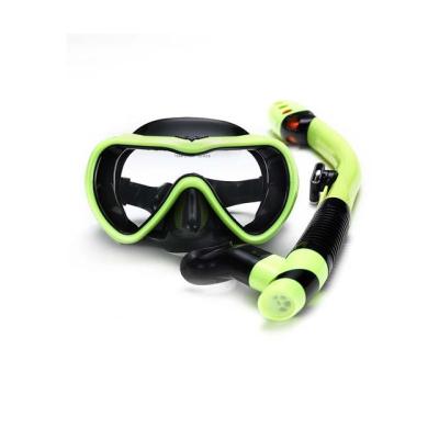 China Used For Water Sports Such As Snorkeling A Variety Of Color Snorkeling PC Diving Mask And Silicone Snorkeling Mask Set for sale