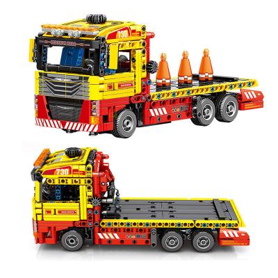 China Toy Free Shipping UKBOO 785pcs Technic Rescue Vehicle Remote Control Truck Building Block Building Block Sets Toys For Children for sale