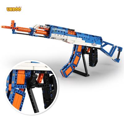 China Free Shipping Military Building Toy UKBOO Series Weapon 498PCS AK47 Assault Rifle Gun Assembly Model Bricks Gifts Building Blocks With Bullet for sale