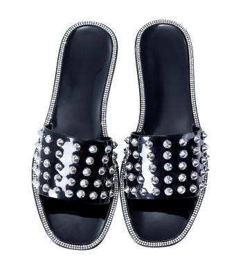 China Quick-drying 2021 Summer New Charm Women's Shoes Rivet Spikes Rhinestone Slippers Women's Shoes Sandals Wholesale for sale