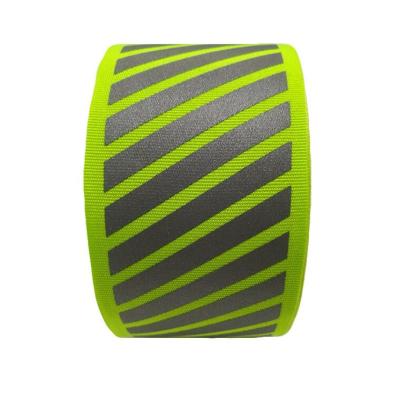 China Highly Reflective And Customizable Wrapped Material Pattern Factory Direct Sale Customized Reflective Pattern Wrapped Material Sticker High Heat Transfer Vinyl Te koop