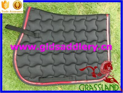 China Beautiful Sun Quilting Horse Saddle Pad With Cool-Dry All Purpose Polyester Mesh Cloth Saddle Pad for sale