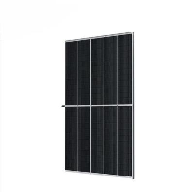 China 650W-675W Trina Vertex Half Cell Backsheet PV-module Zonne-energiesysteem Panel Maximum Te koop