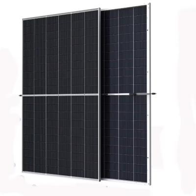 China Monocrystalline 680W Half Cut Cell Bifacial Solar Module for Solar Energy System for sale