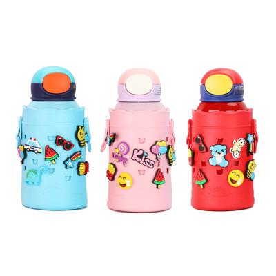 China 580ml BPA Free PORTABLE Cartoon Safe Kids School Water Bottle 304 Stainless Steel Vacuum Drinking Bottle for sale