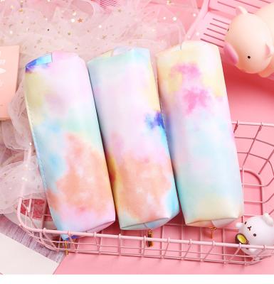 China 2020 Comfortable Large Capacity Holographic Japanese Zipper Wholesale Clear Plastic Pencil Case For Kids for sale