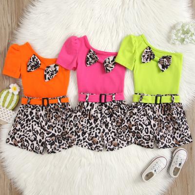 China Breathable Hot Sale Girls Clothing Sets One Shoulder Bow Tops And Leopard Shorts Kids Children Wear 1-6yrs for sale