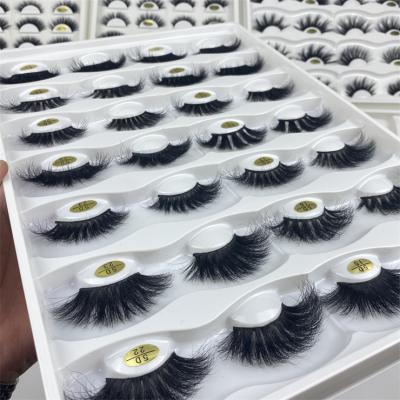 China Real Natural Eyelashes 6d Fluffy Luxury 25mm Mink Eyelashes for sale