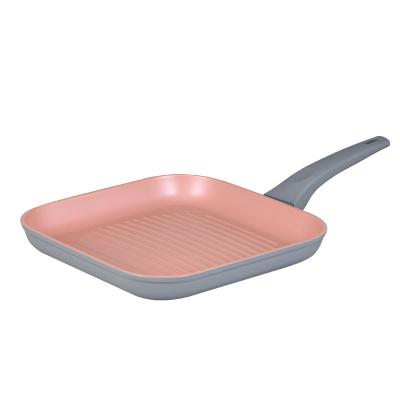 China Minimalist Hot Sale 28cm Gray Square Pink BBQ Pan With Soft Bakelite Spray Handle for sale