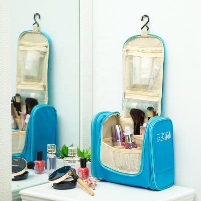 China ENGLAND STYLE Travel Travel Toiletry Hanging Bag Smart Cosmetic Professional Small Makeup Pouch for sale