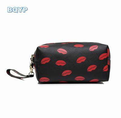 China Lady Digital Printing Lips Bag Makeup Bag Organizer Travel Wash Bag for sale