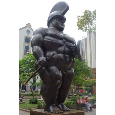 China Europe Botero Soldier Statue Hand-Cast Outdoor Garden Patina Metal Sculpture Soldier Statue for sale