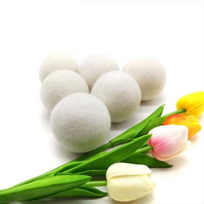 China Smell Elimination/Dehumidification Eco Wool Dryer Balls No Smell 2 Inch Handmade Natural Baby Safe for sale