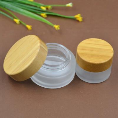 China Personal Care Customized Eco Friendly Bamboo Lid With Glass Jar Cosmetic Packaging for sale