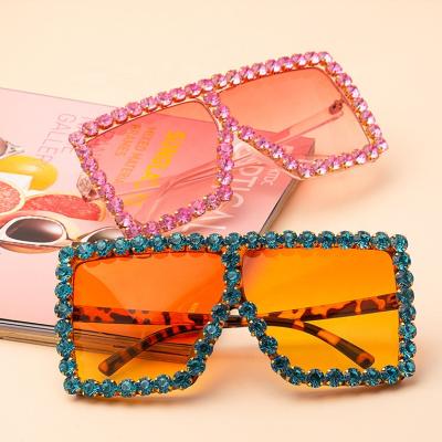 China Fashion Sunglasses USA Warehouse Shipping Spot Oversized Sun Glasses Diamond Rhinestone Women Shades Sunglasses for sale