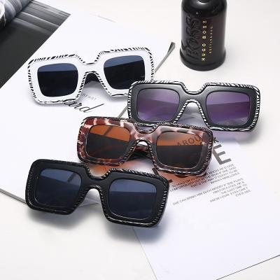 China 2021 Fashion Sunglasses Fashion Retro Shades Unisex Colorful Sunglasses Square Frame Lenses for sale